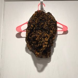 O scarf